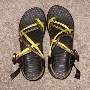 Double Toe Loop Chacos